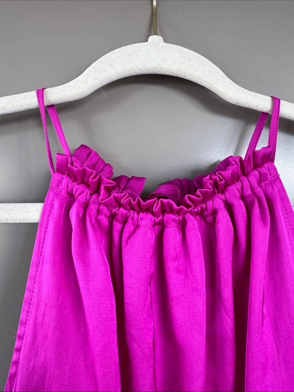 Express Pink Magenta Ruffled Neck Tank Top Open Back Size Small - Picture 2 of 13